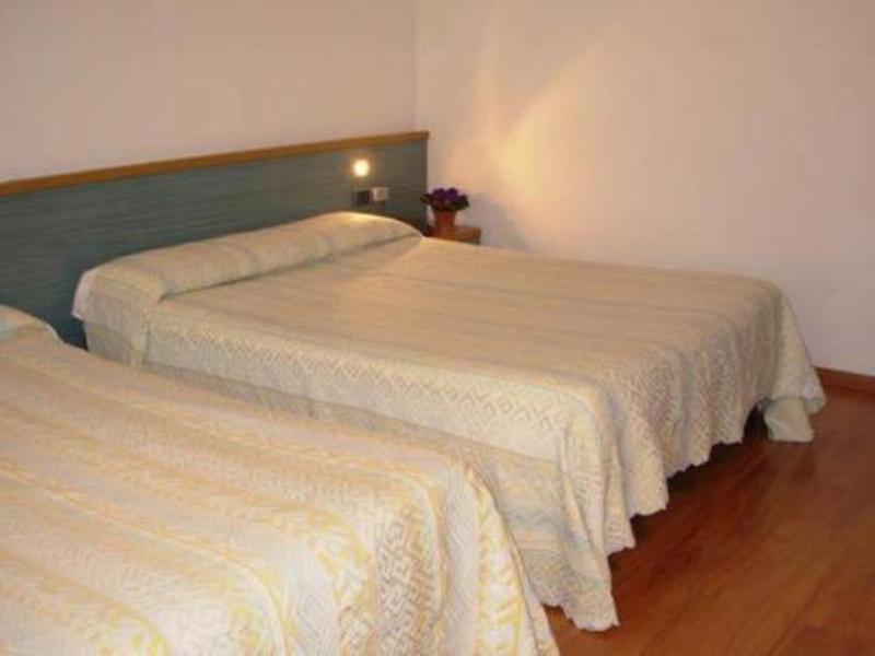 לידו די ג'סולו Hotel Vienna מראה חיצוני תמונה